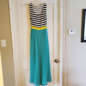 Women's Lined Sleeveless Open Back Maxi Dress